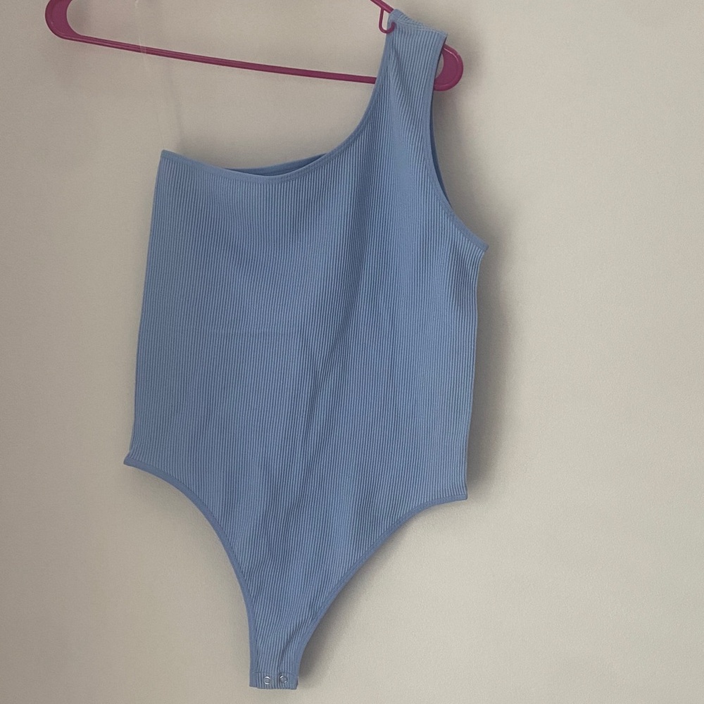 Elegant Sky Blue One-Shoulder Bodysuit